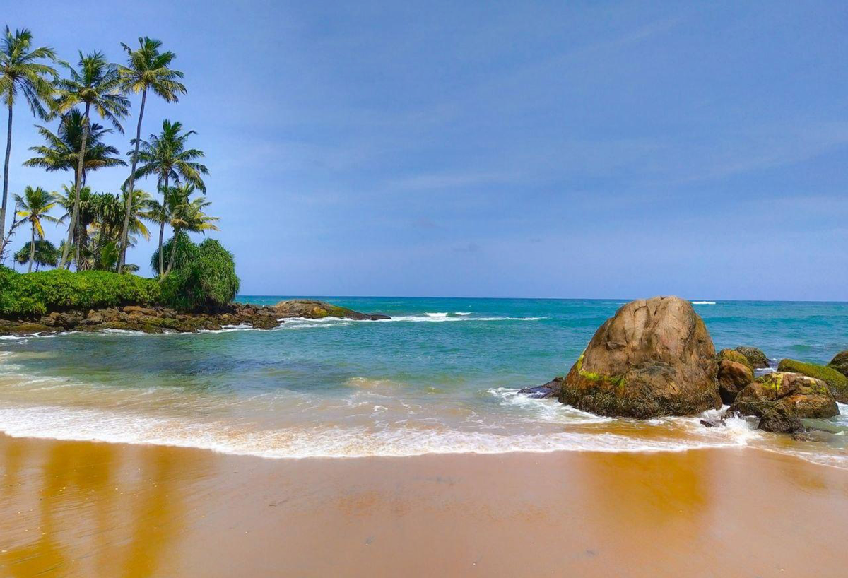 Пляж Маунт-Лавинии — одного из старейших курортов на острове. Источник фото: Unsplash