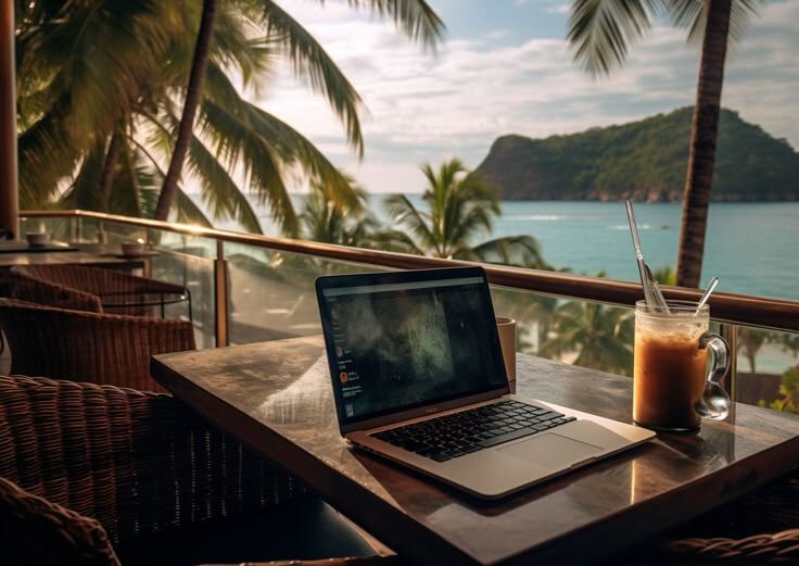 Как я раньше представляла удаленную работу. Источник: pinterest.com