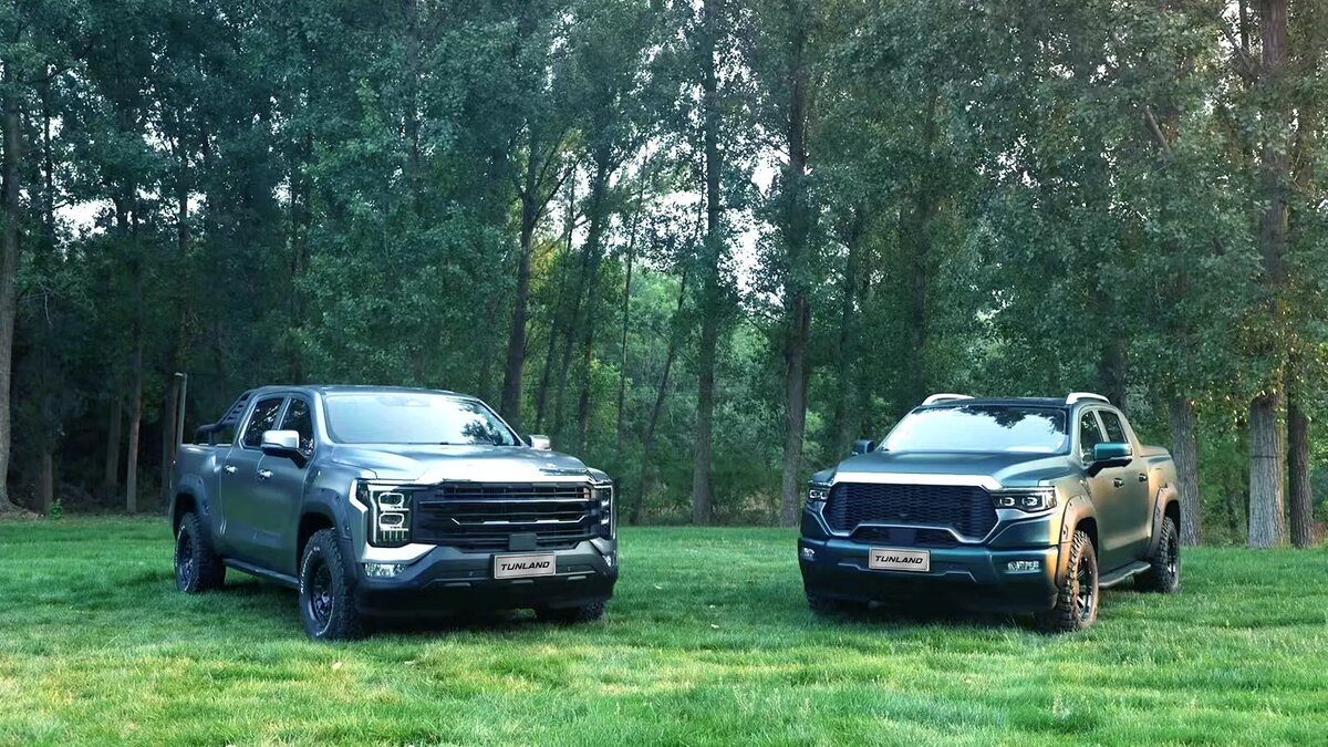 На фото: салон Foton Tunland V7 и Tunland V9