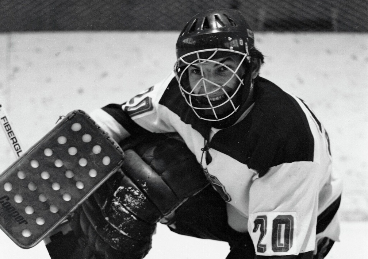 Фото с яндекс.картинки (основной голкипер своего клуба)