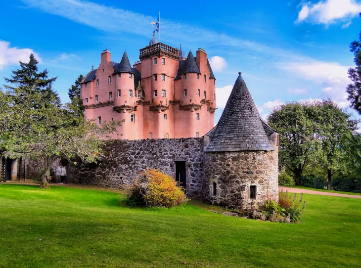 Листайте вправо