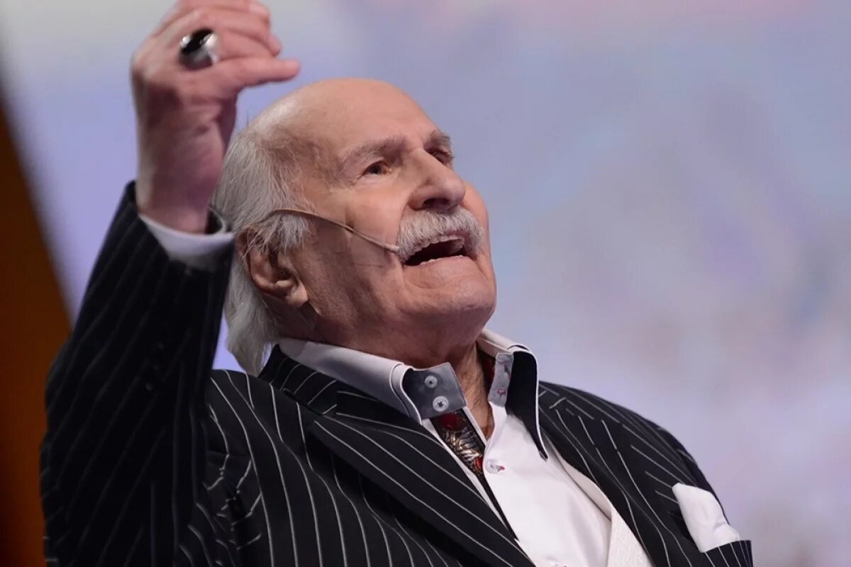    Владимир Зельдин на вечере «100, или Танцы со временем», посвященном его 100-летнему юбилею, 2015 год.