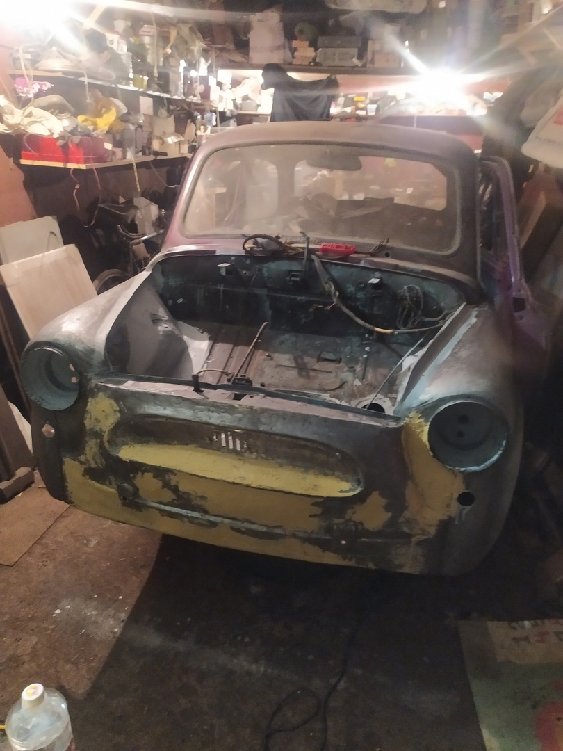 Первые полкило шпаклевки - всё.