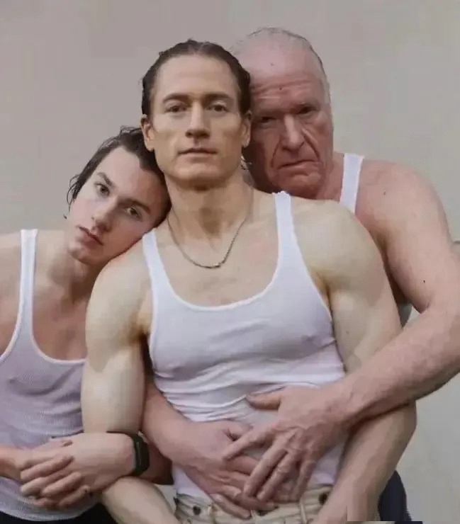 47-летний Джонсон вместе со своим 17-летним сыном Талмейджем и 70-летним отцом Ричардом