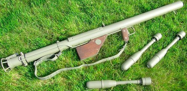 Базука и выстрелы (фото из открытых источников)