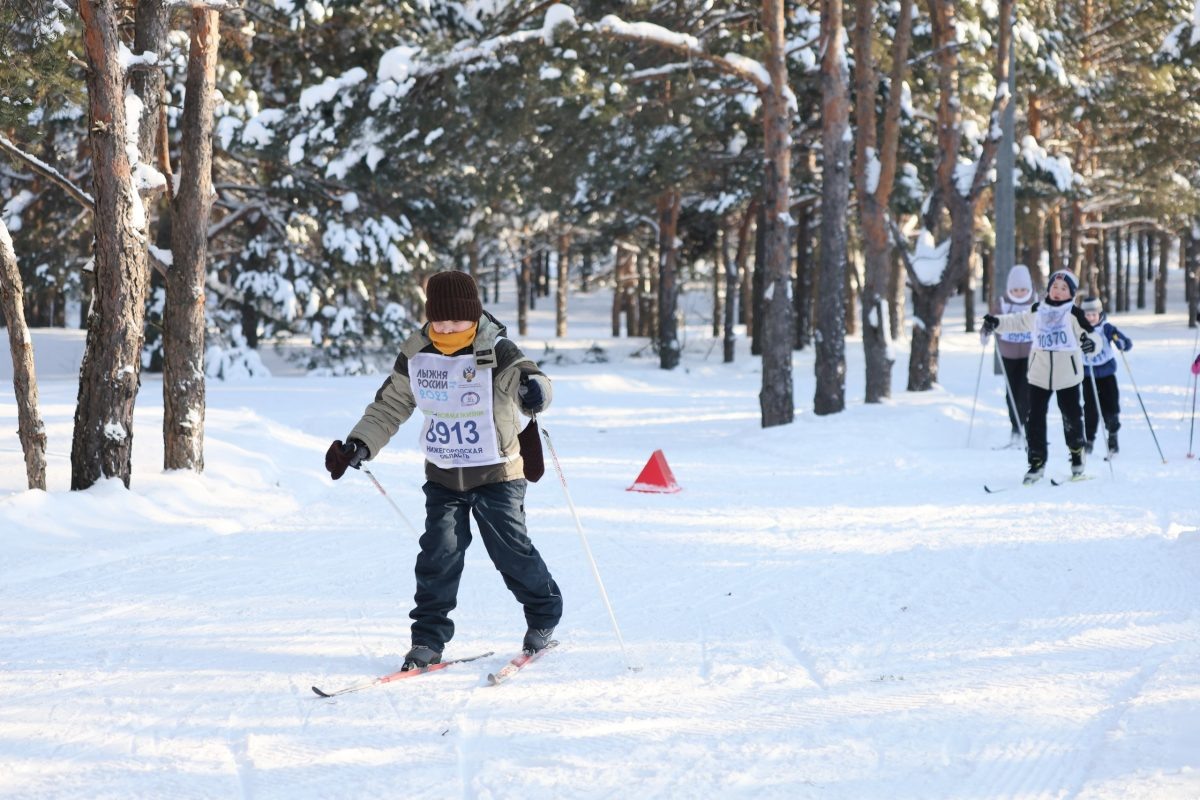    Массовые старты будут объявлены по десяти возрастным группам на дистанциях от 300 метров до 10 км