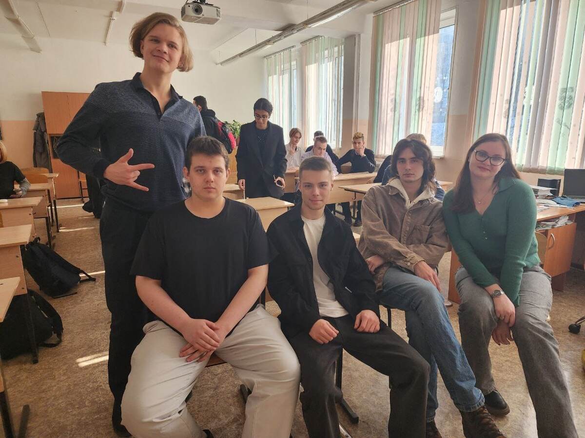 Студенты Константин, Валерия, Данил и Игорь