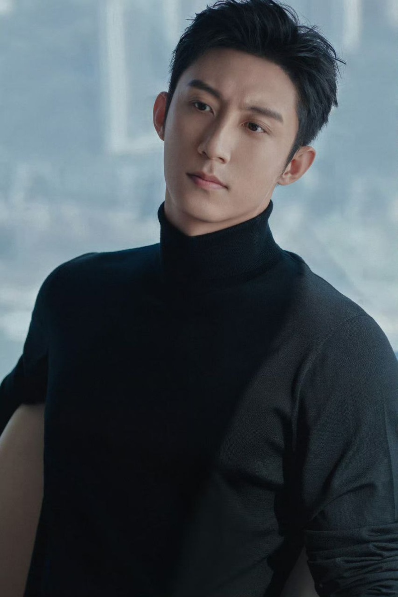 Актёр Хуан Цзинъюй