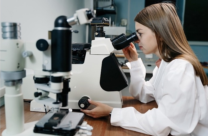 Лаборатория физического факультета ЧелГУ. Фото Ильи Бархатова.