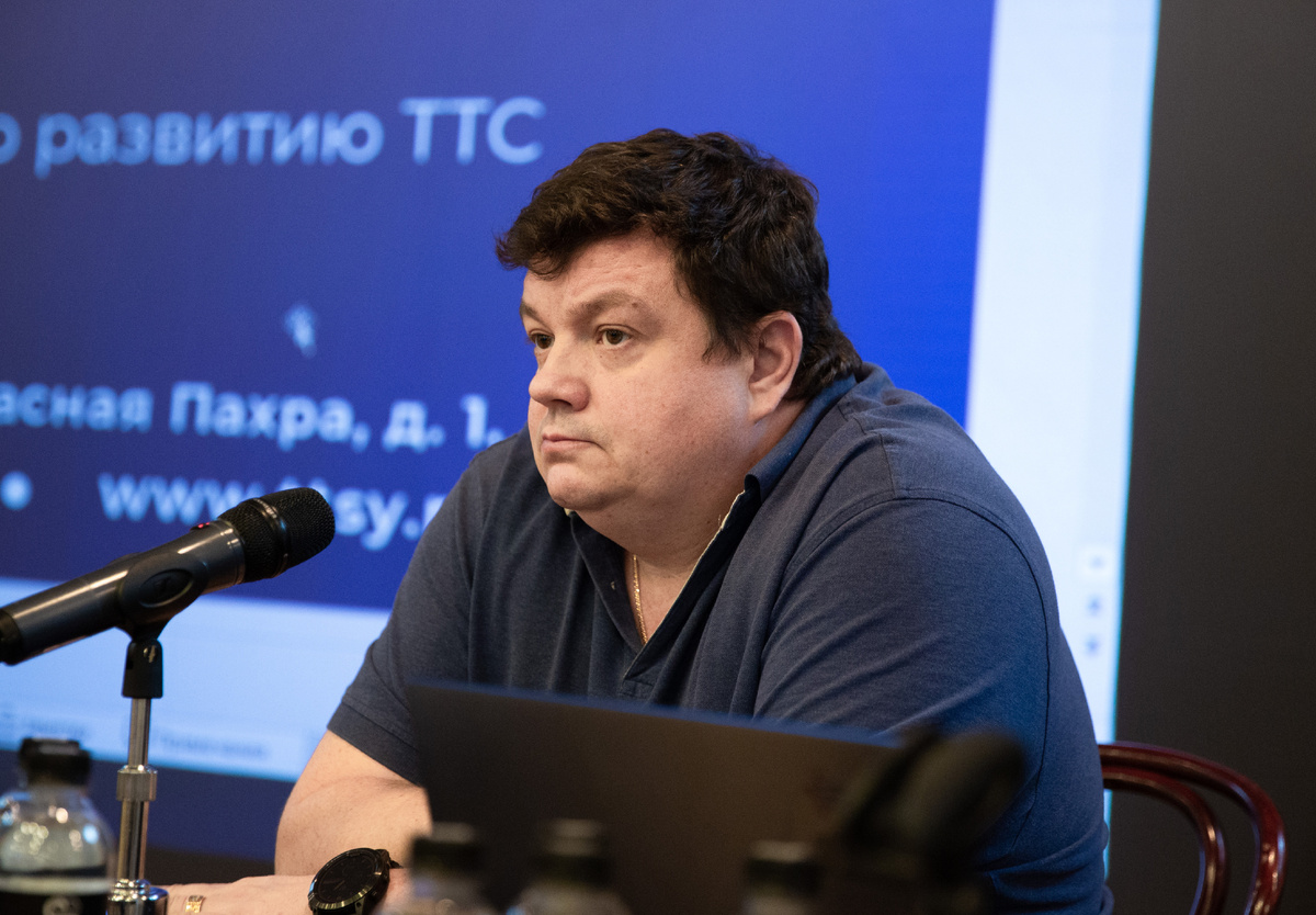 Михаил Васильев на лекции Театрального ПТУ