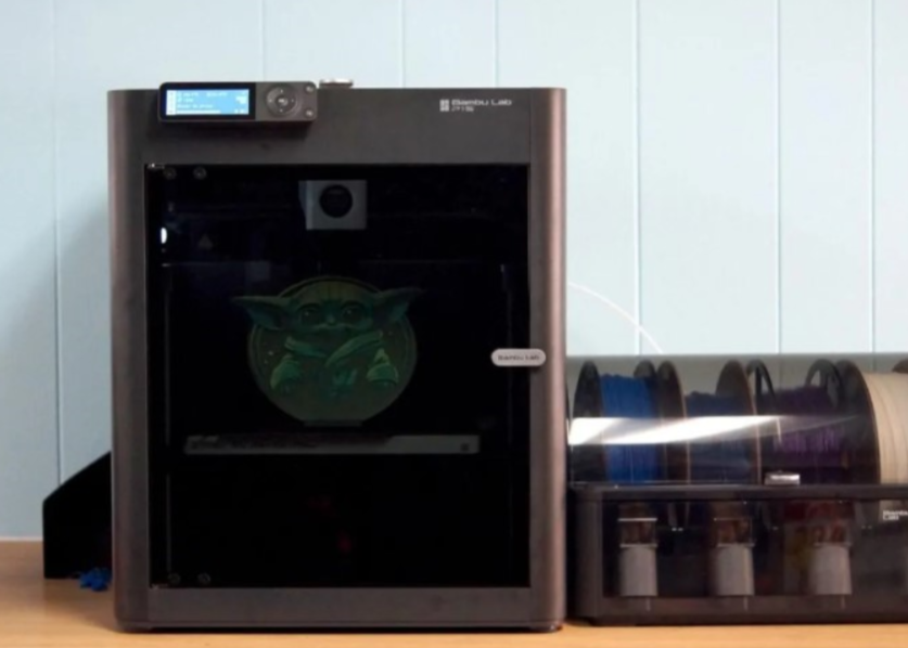 Внешний вид 3D-принтера Bambu Lab P1S, фото Tom's Hardware