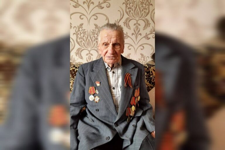    Оренбуржцу, ветерану войны Николаю Санкову присвоено звание «Почетный гражданин» Андрей Севостьянов