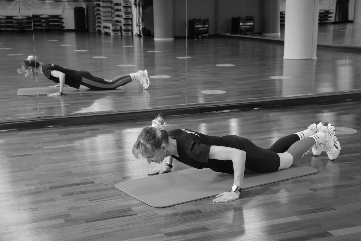    Какие упражнения сделают подмышечные впадины красивыми? Отвечает тренер (фото 2)