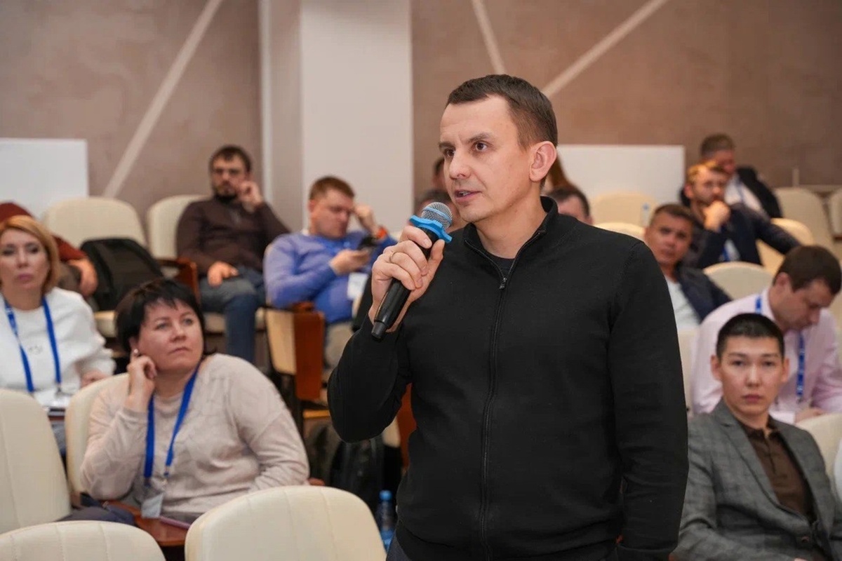    Мэр Курска вернулся из командировки и находится на рабочем месте