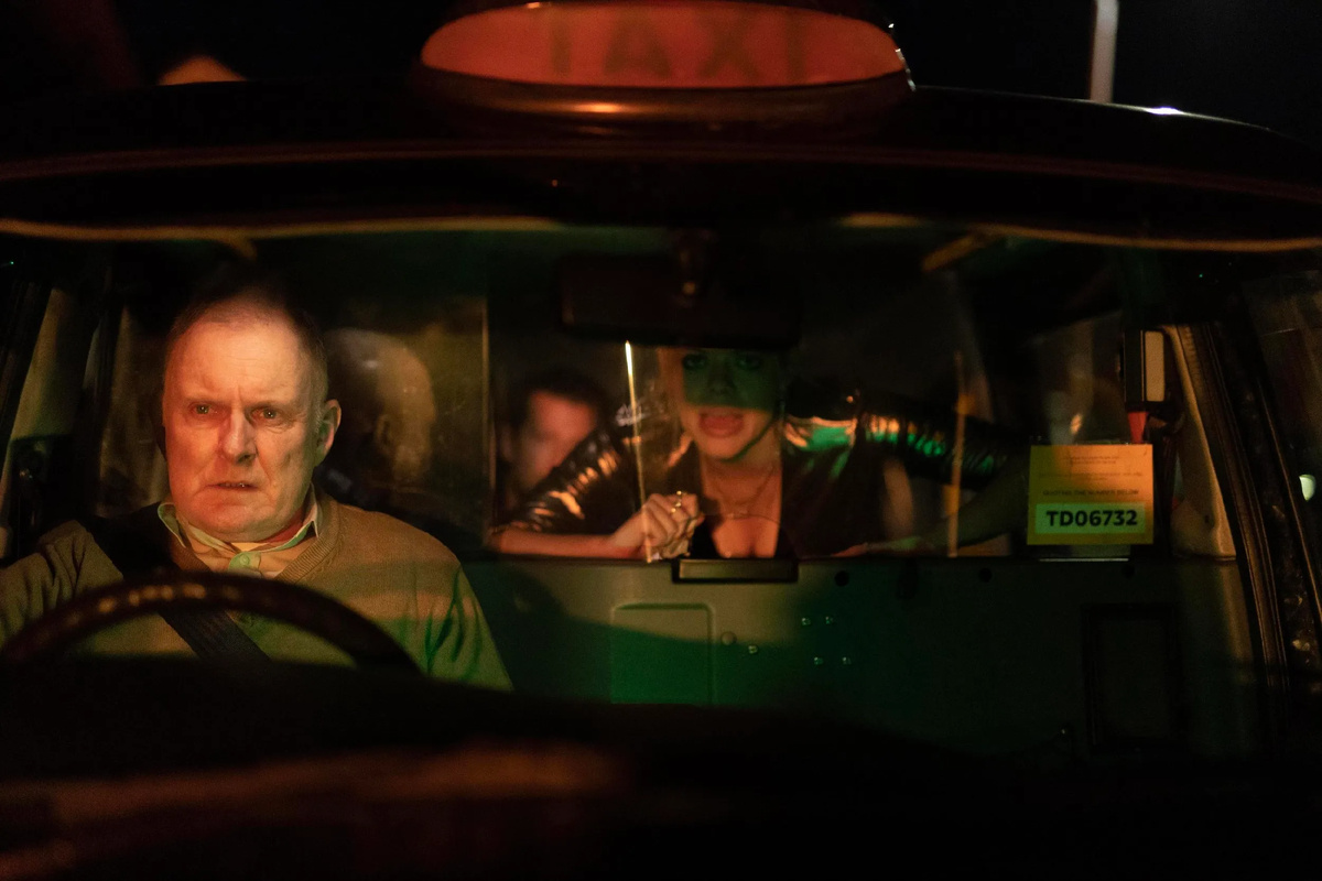 Кадр из сериала «Ночной разговор»