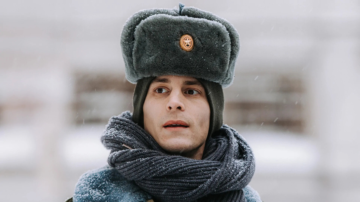 Кадр из сериала «Аутсорс»