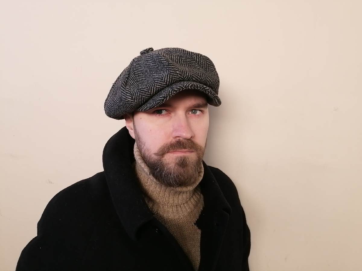 Все кепки делались по пожеланиям клиентов