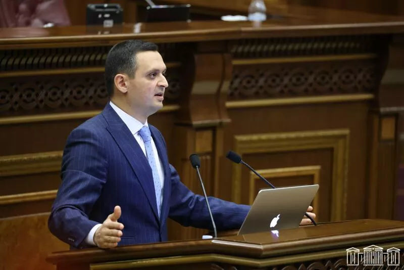 © Photo : official site of the Parliament of RA