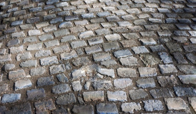 Булыжники по дороге 