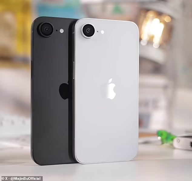 iPhone SE 4 станет последним в линейке «бюджетных» устройств Apple, и он появится раньше, чем мы думали. Предположительно, он уже просочился в сеть в виде изображений (на фото)