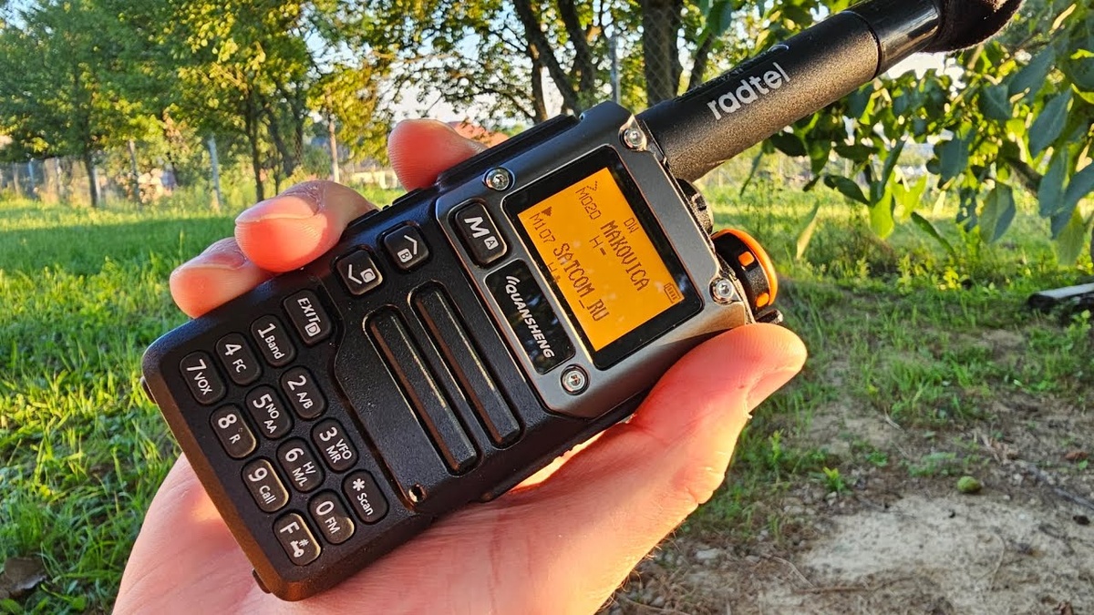 QUANSHENG UV K5(8) - тот же Quansheng, только в другом корпусе. YouTube
