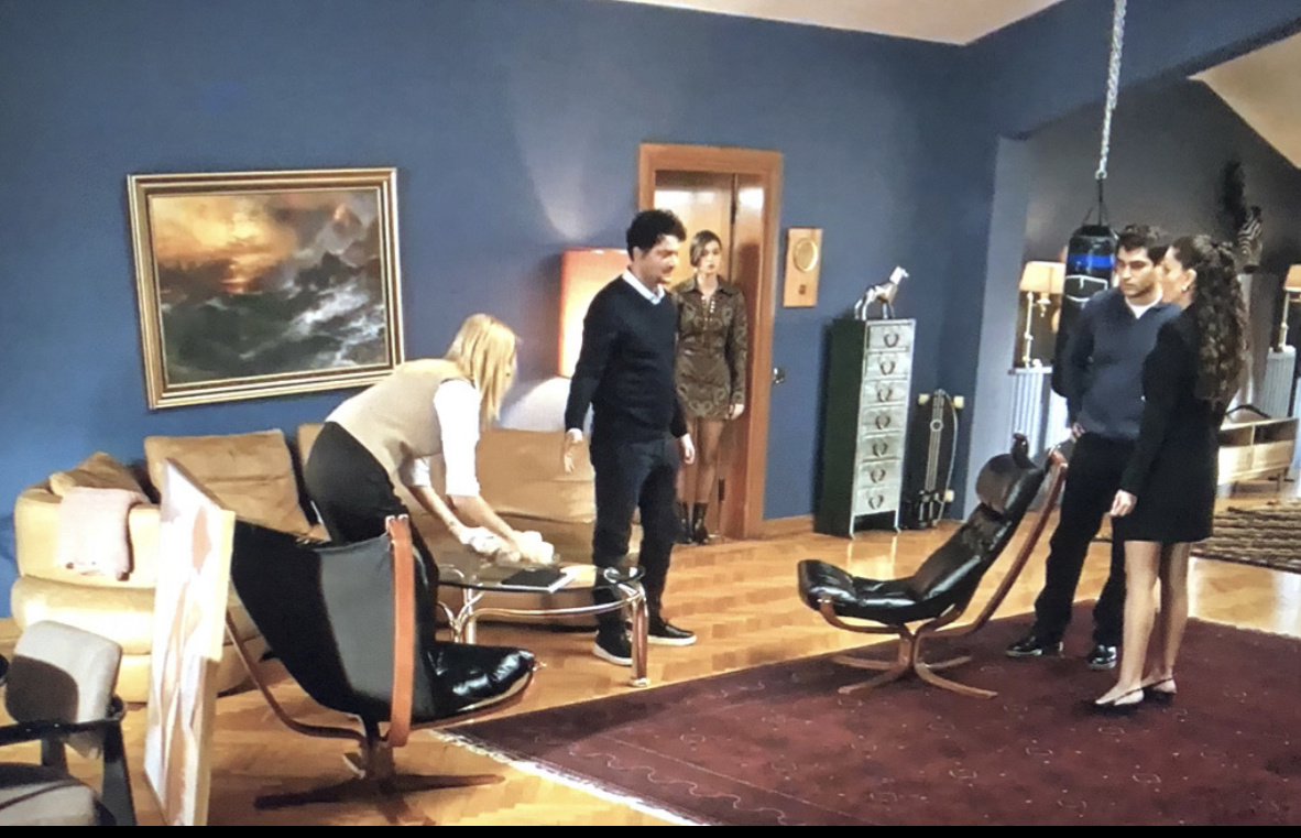 Кадр из сериала 