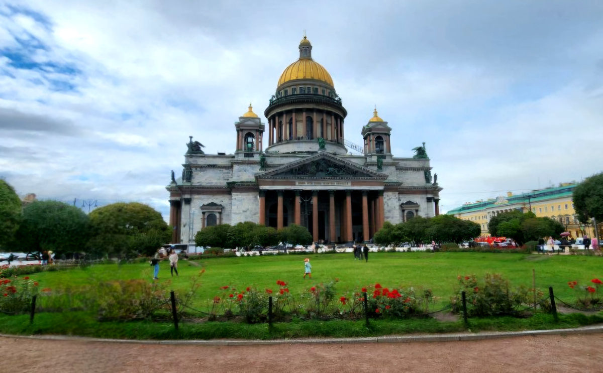 Собор Преподобного Исаакия Далматского. Кафедральный собор Санкт-Петербургской епархии с 1858 по 1929 год. С 1928 года имеет статус музея. Архитектур: Анри Луи Огюст Рикар де Монферран.