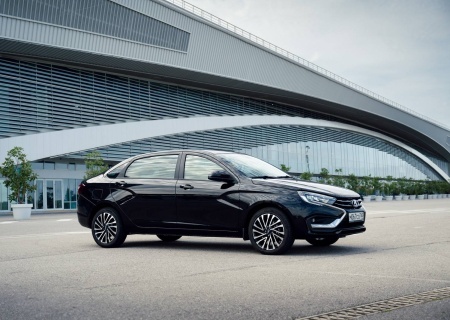    В Казахстане новые автомобили Lada Aura продают на 600 тыс. рублей дешевле, чем в России