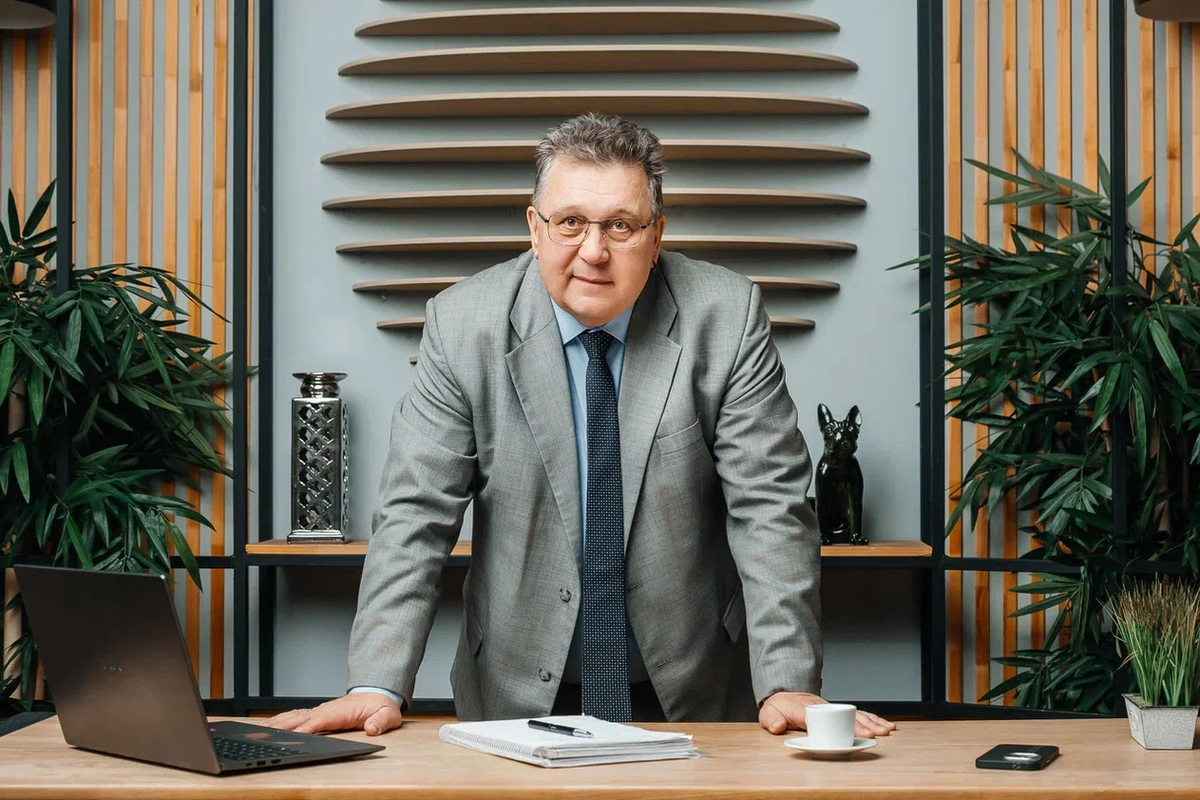 Руководители компании Роман Устенков 