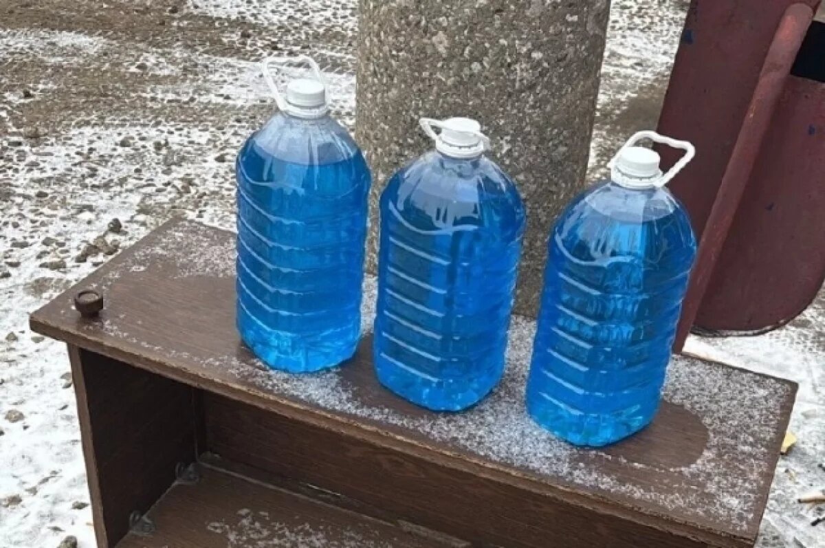    В Тульской области полицейские изъяли 2600 литров «незамерзайки»