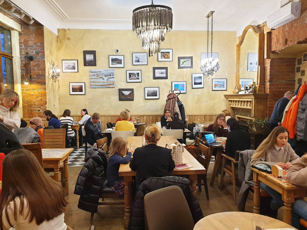 Зал кафе-пекарни "Хлеб Насущный"