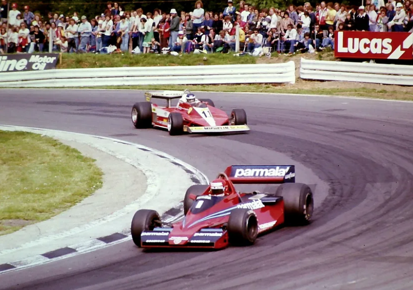Второе появление Alfa Romeo в Формуле-1 началось с контракта с Brabham на поставку двигателей, который продлился до 1979 года. [Источник: Мартин Ли]
