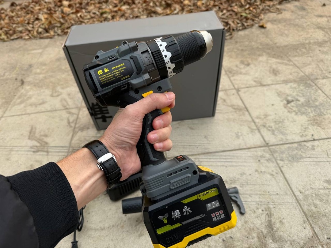 Шуруповерт SunYoung бесщеточный 160 n.m