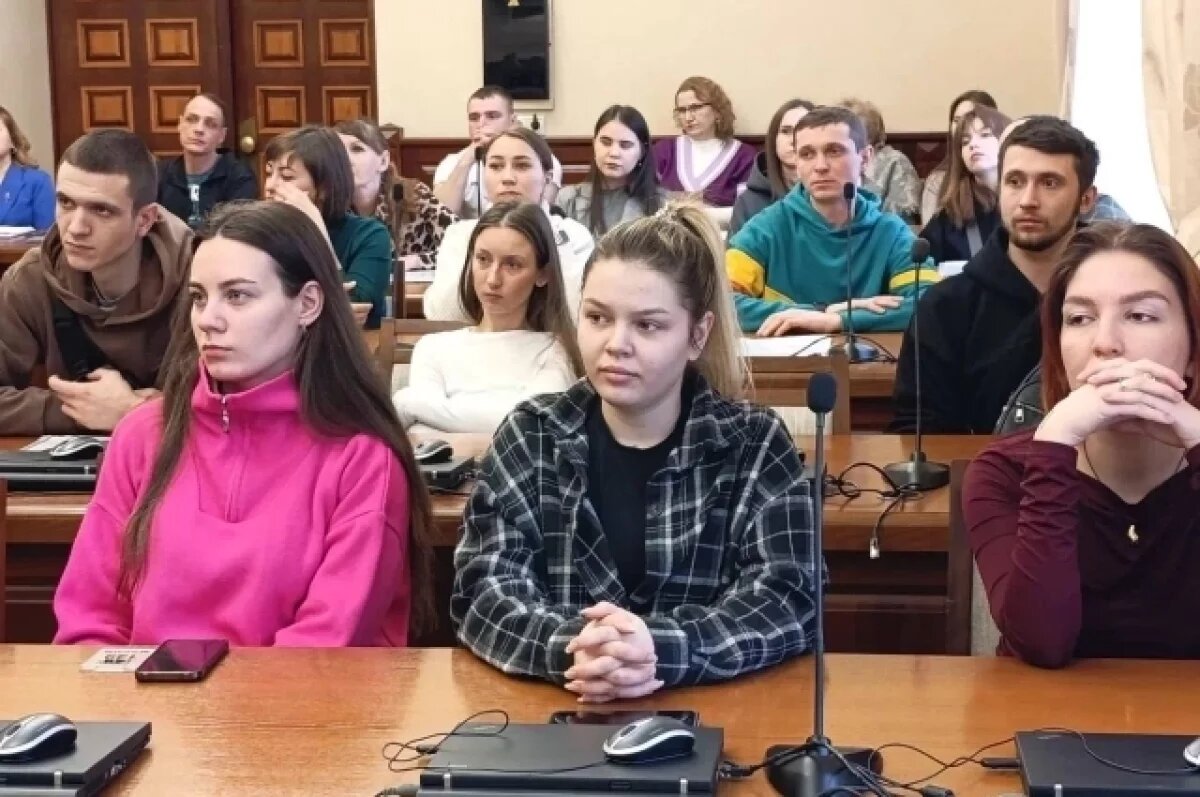    80 сирот получили сертификаты на жилье в Новосибирске