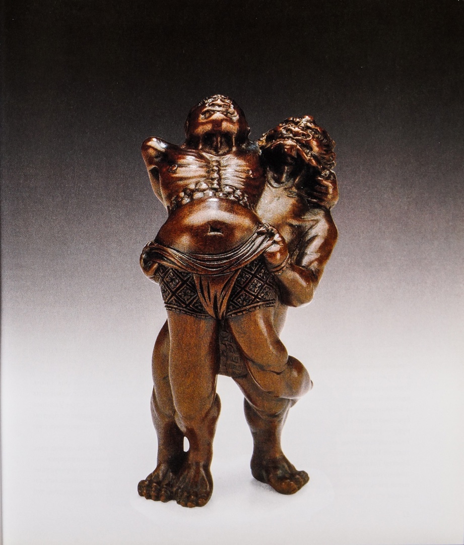 Вот сейчас как подниму, как брошу — костей не соберёшь!