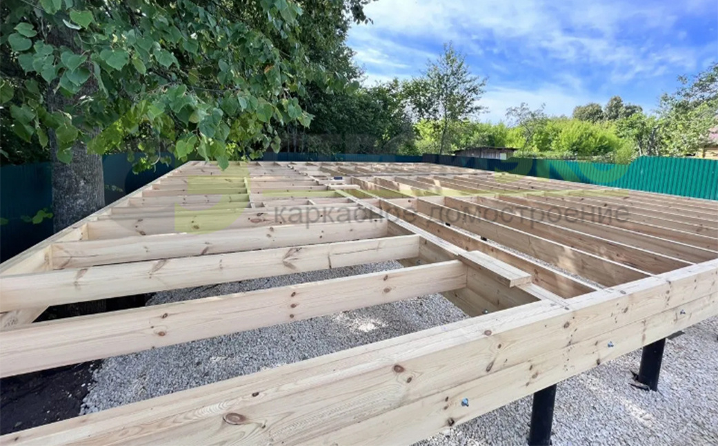 Ростверк или обвязка свайного поля 