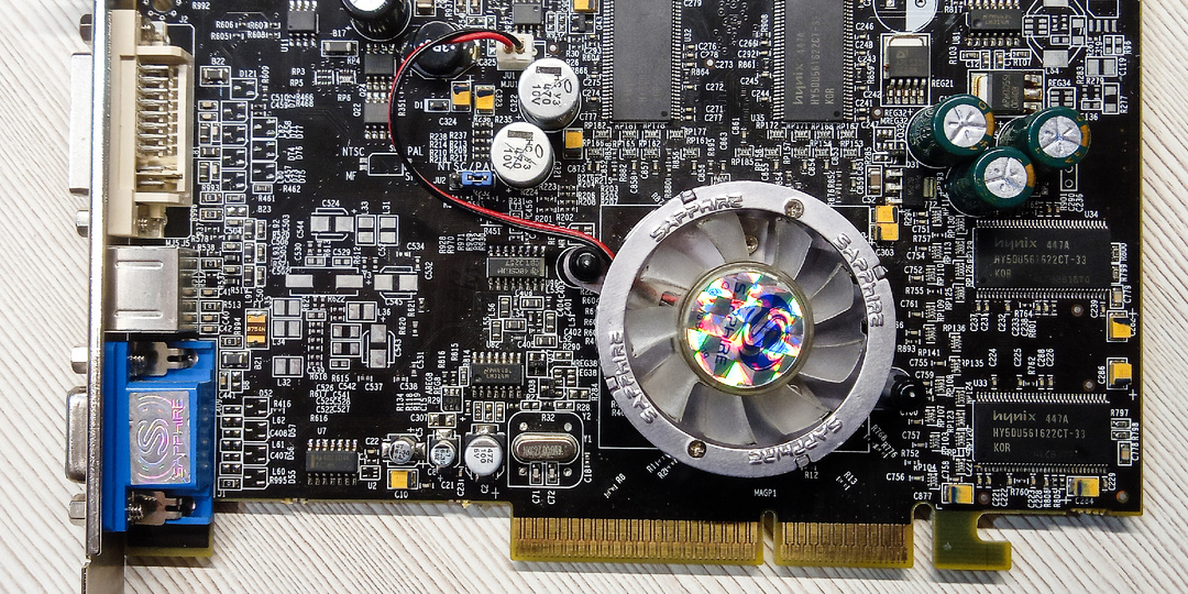 Год 2003. ATI Radeon 9600 XT - мы ещё поиграем (часть 2).