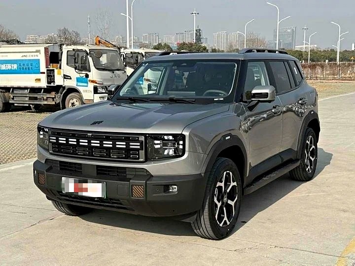 Стали известны примерные цены на ожидаемый в РФ кроссовер Jetour T1. Он дешевле многих конкурентов