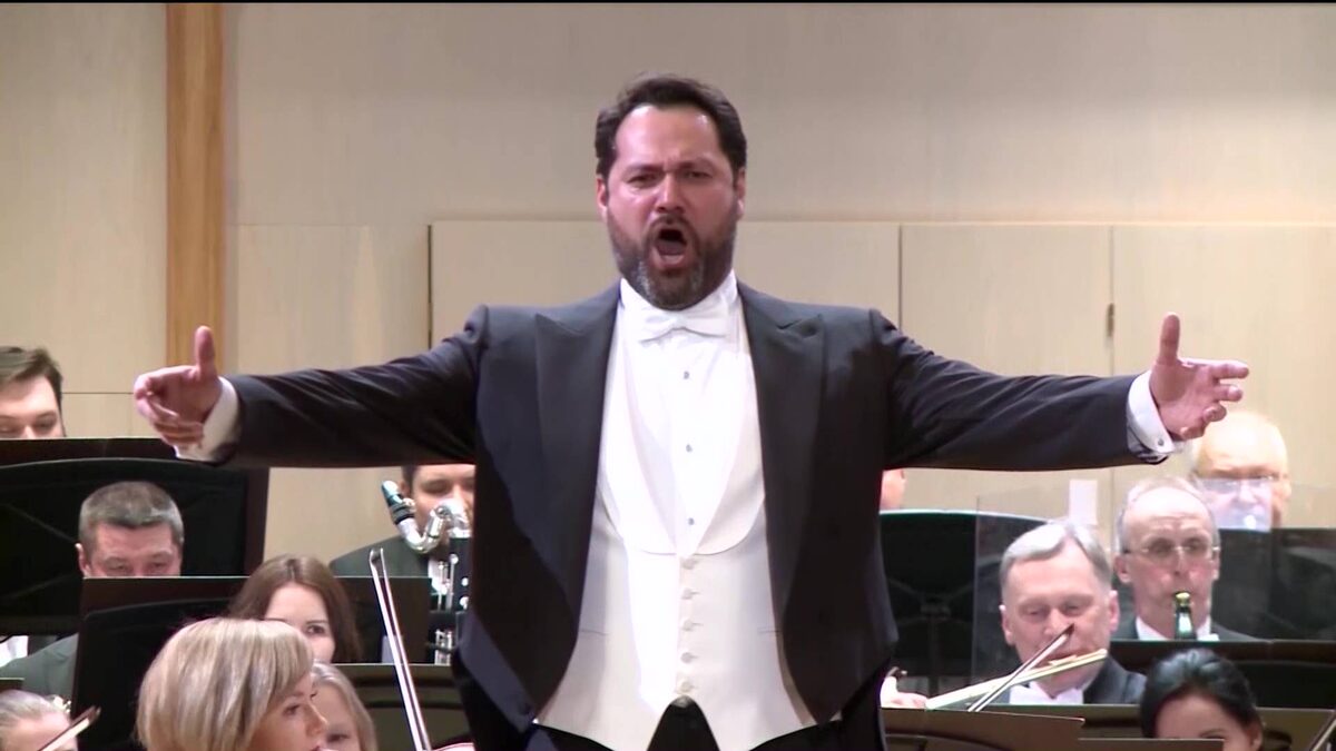    Оперный певец Ильдар Абдразаков стал лауреатом премии имени Дмитрия Шостаковича