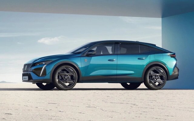 Peugeot 408X (Фото: Peugeot)