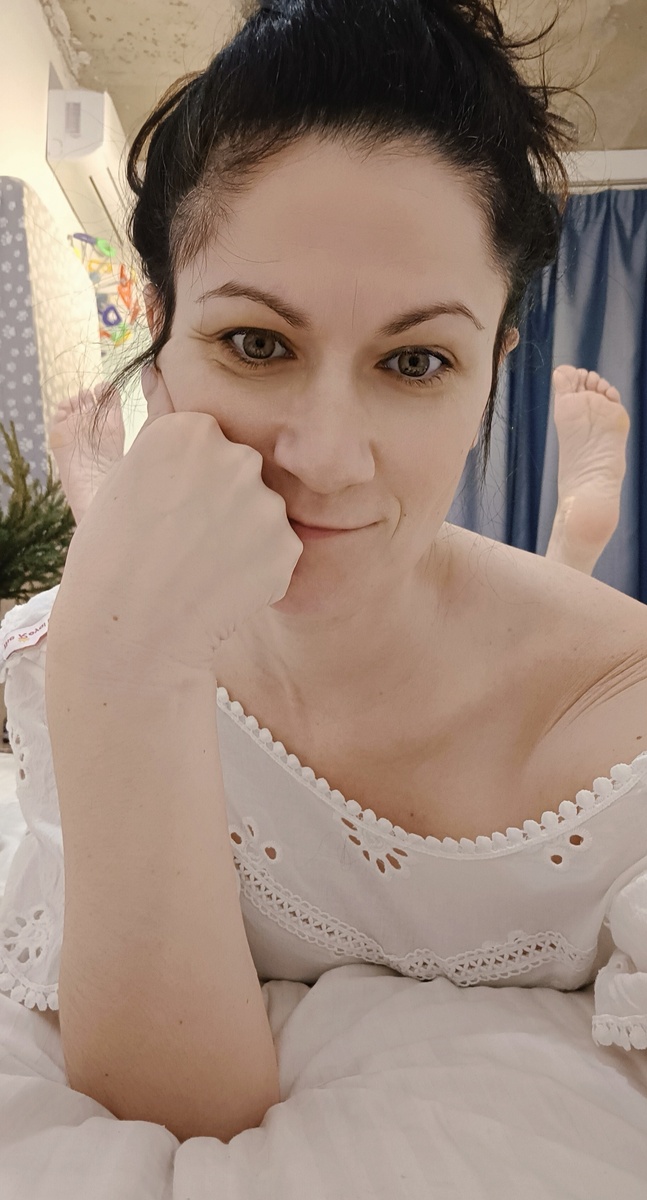 Авторка, авториня, авторесса,как тут ещё в стиле Дзен 😂😂