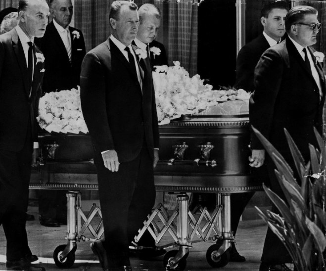 Похороны Мэрилин Монро