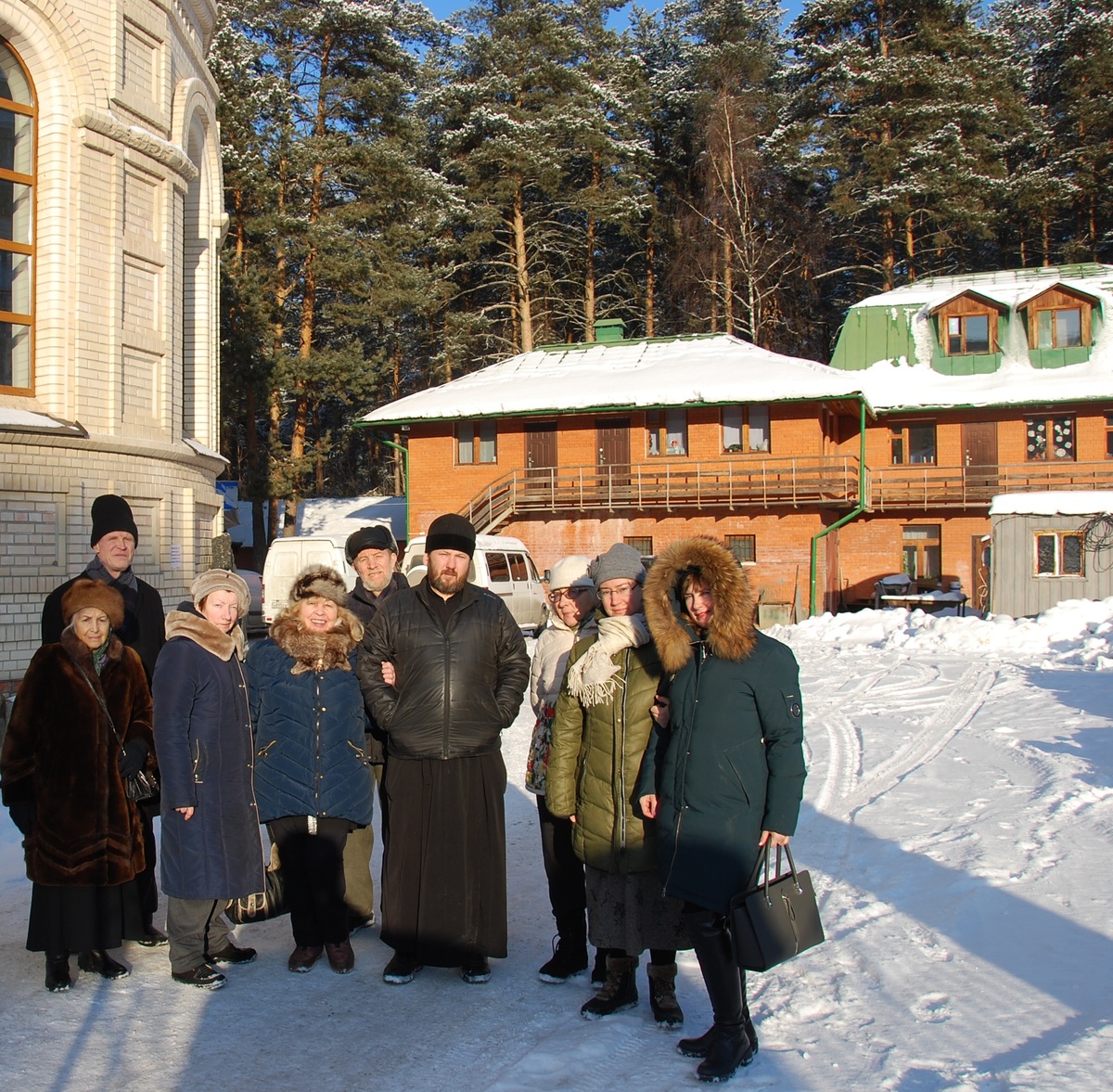 У Казанского храма