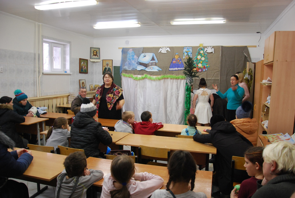 Савёлова Г.В. и Янченкова Н.А. проводят утренник