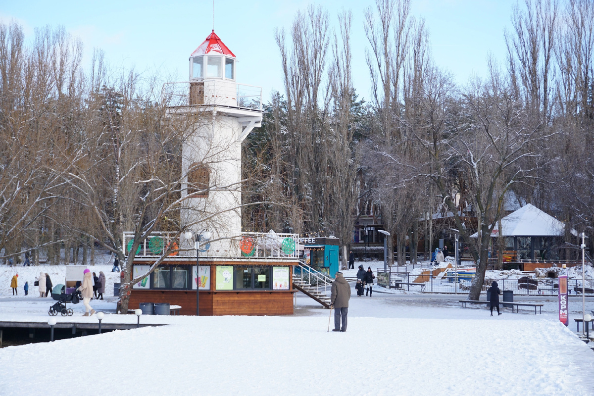 Фото сделано на объектив Гелиос 44-2, Маяк в парке Дельфин, г. Воронеж