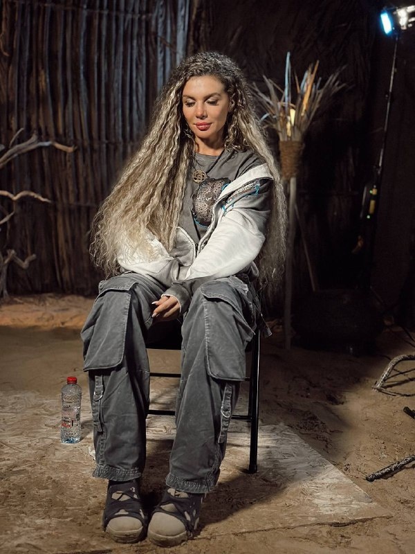 Анна Седокова, фото из официального ТГ певицы