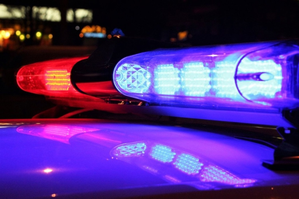 Ночью по дороге домой пьяный житель Тверской области угнал два автомобиля