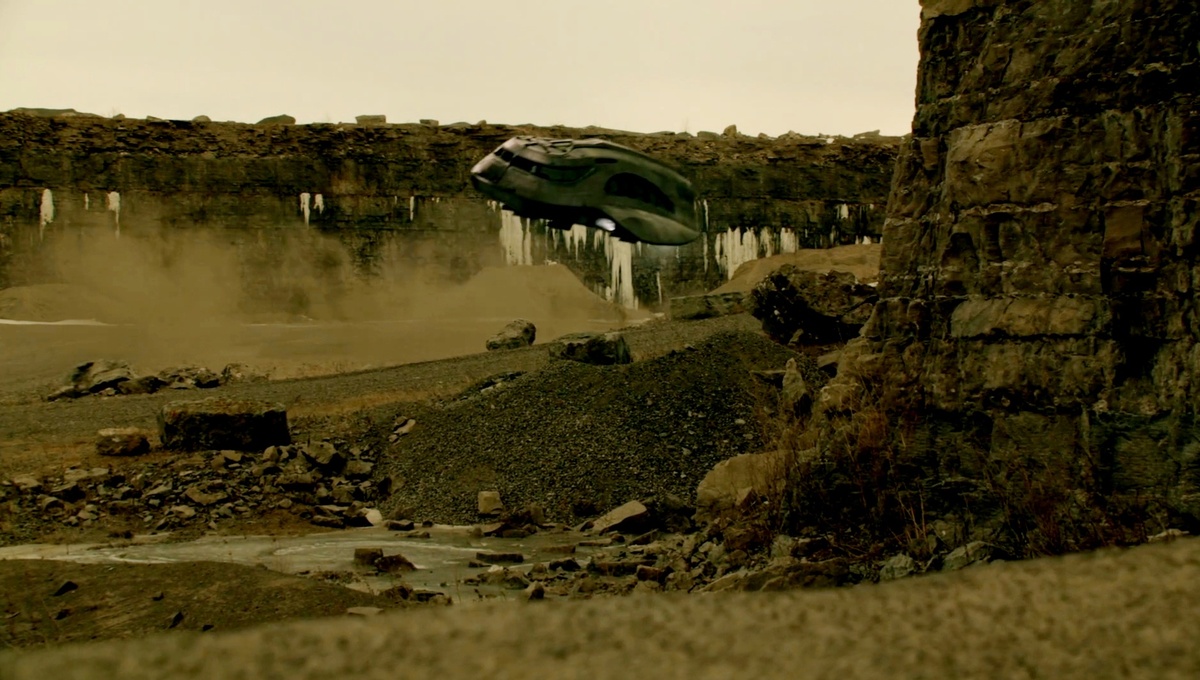 Кадр из сериала "Черная материя"