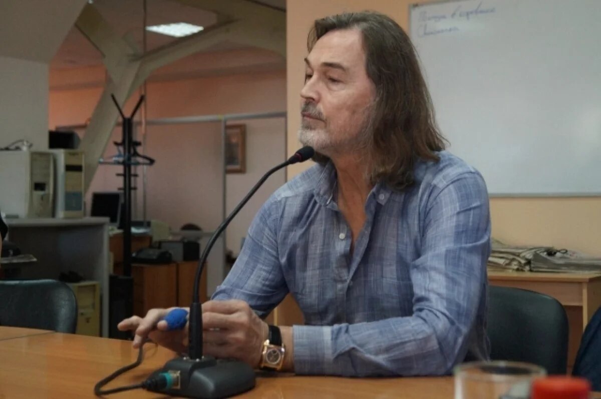    Никас Сафронов: Папа Римский Франциск любит Достоевского и Чайковского
