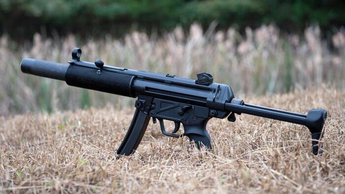 MP-5 SD с интегрированным глушителем/ Фото: proguns.ru